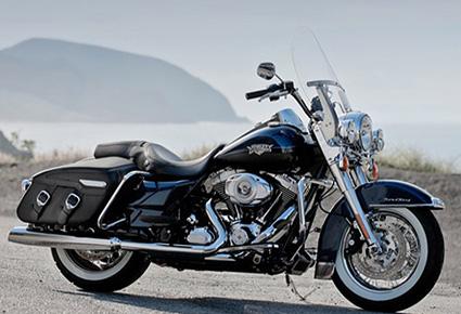 HARLEY-DAVIDSON  تطرح طراز Road King 